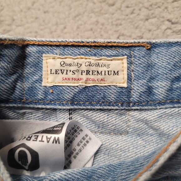 Levi's 501 Shorts 25 Blue High Rise Fault Line Button Fly Distressed 56327-0012 - Picture 6 of 10